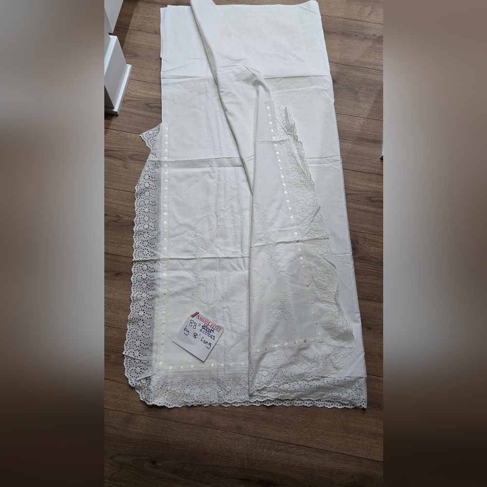 Vintage White Cotton Flat Sheet With Ribbon And Eyelet Lace. 88" W X 8' L